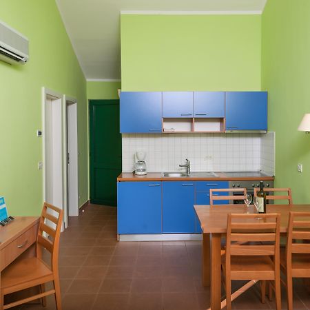 Maistra Select Koversada Naturist Apartments Vrsar Extérieur photo