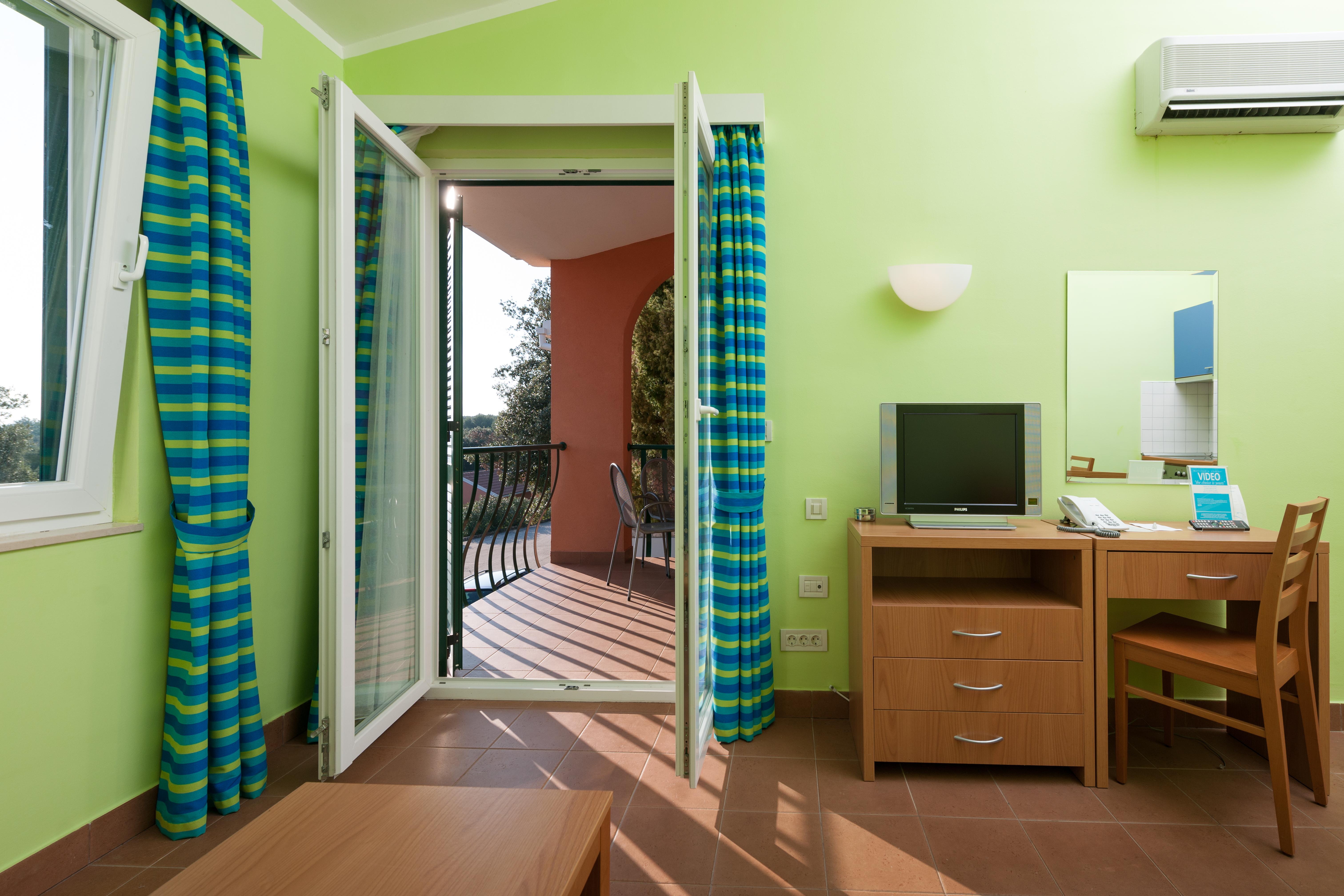 Maistra Select Koversada Naturist Apartments Vrsar Extérieur photo