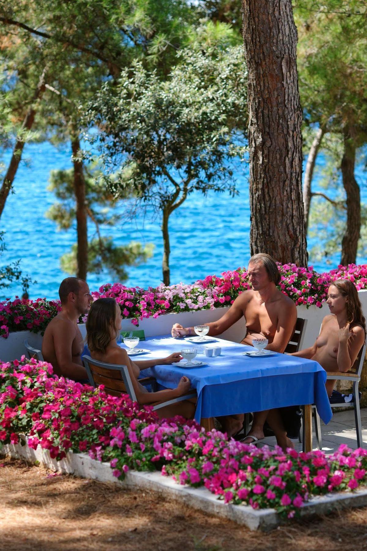 Maistra Select Koversada Naturist Apartments Vrsar Extérieur photo
